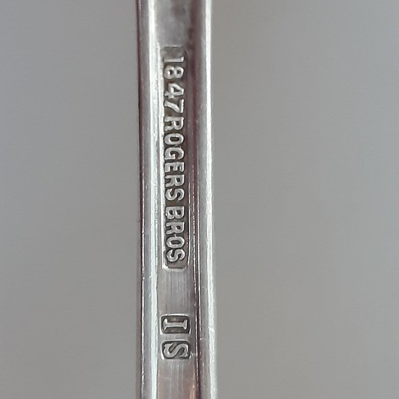 1847 ROGERS BROS set of 5 silverplate dessert forks "First Love" pattern - Picture 5 of 5